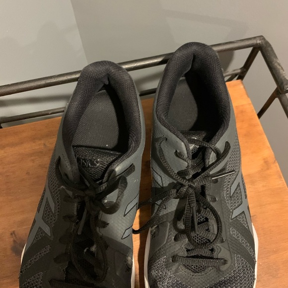 ASICS volleyball shoes - Picture 3 of 3